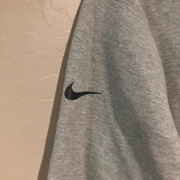 Nike New England Patriots Gray Sweatshirt and Blue Hat Ball Cap Size Small - Picture 10 of 15